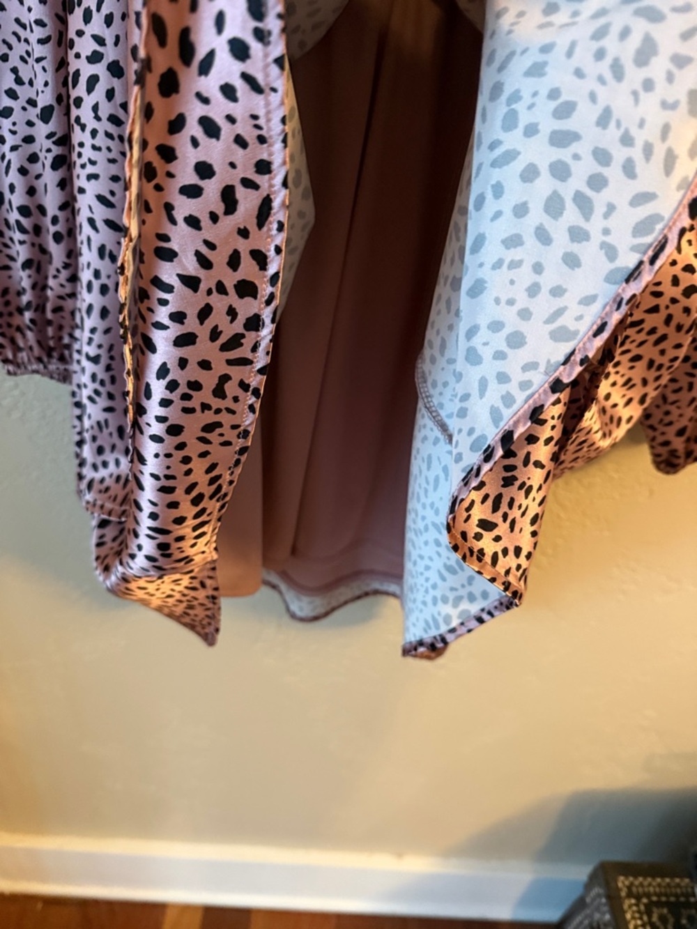 Peach Love Metallic Rose Pink Leopard Spot Knee Length Midi Dress Shiny Tiered M - Picture 9 of 13